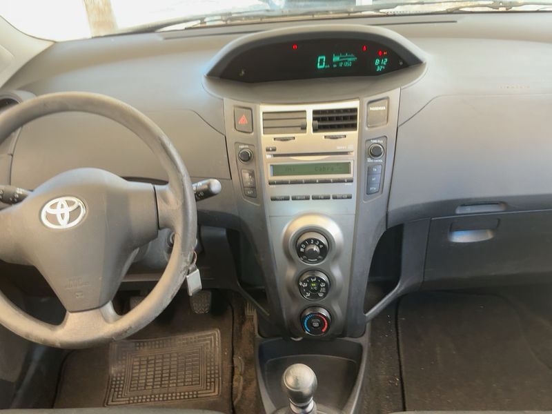 Toyota Yaris 1.4 D-4D Connect 2011 – снимка 17