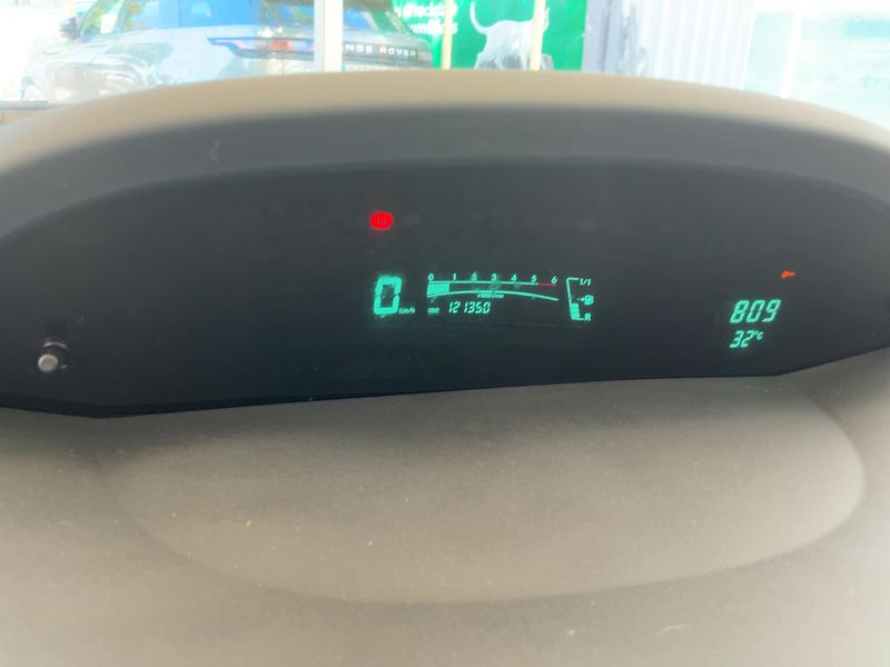Toyota Yaris 1.4 D-4D Connect 2011 – снимка 18
