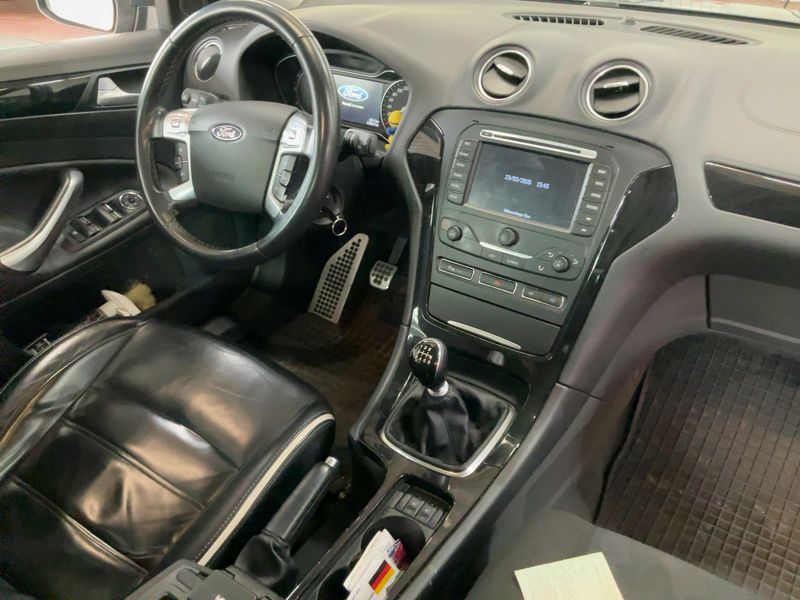 Ford Mondeo 2.2 TDCi Titanium X 2013 – снимка 18