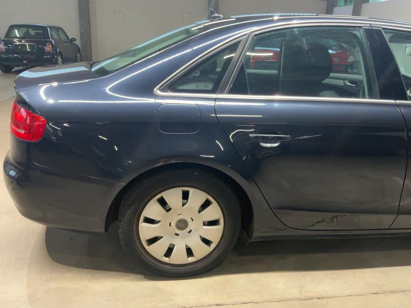 Audi A4 2.0 TDI Ambition 2011 – снимка на щета