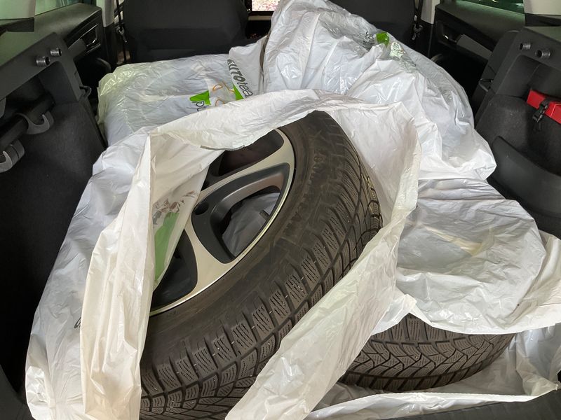 Skoda Karoq 1.6 TDI Ambition 2019 – снимка 15