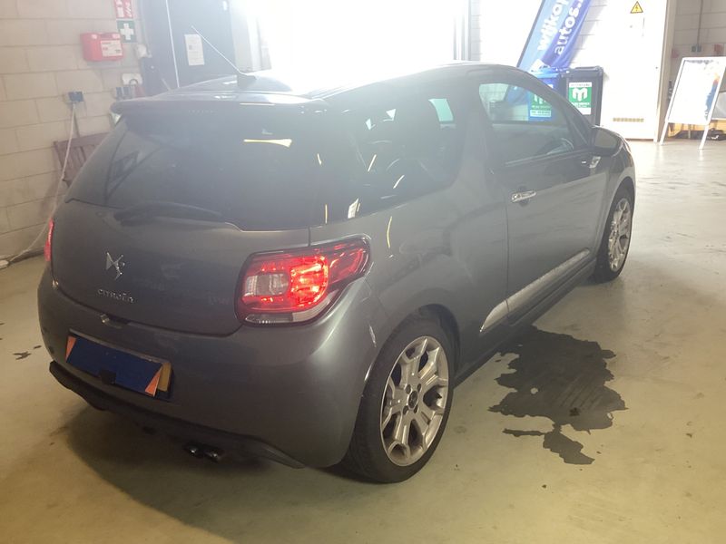 Citroen DS3 1.6 THP SportChic 2011 – снимка 2