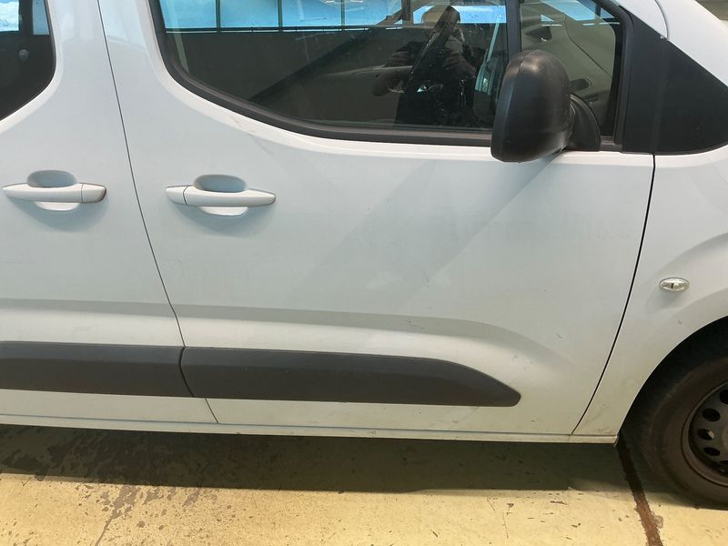 Opel Combo Life 1.5 CDTI Edition 2022 – снимка 24