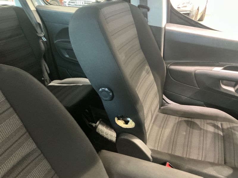Opel Combo Life 1.5 CDTI Edition 2022 – снимка 31