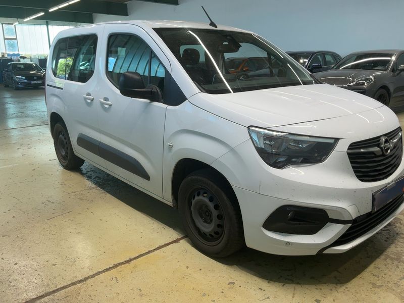Opel Combo Life 1.5 CDTI Edition 2022 – снимка 12