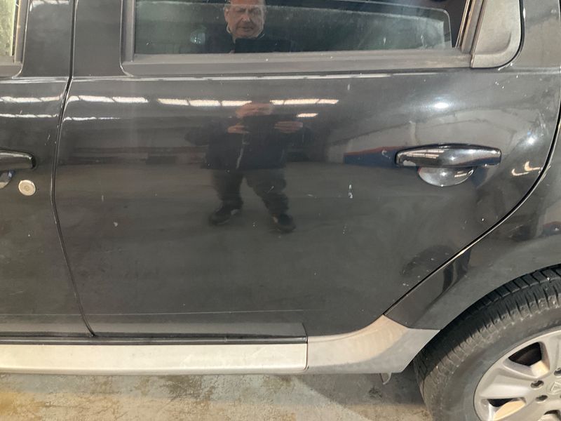 Dacia Duster 1.5 dCi Laureate 4x2 2014 – снимка 27