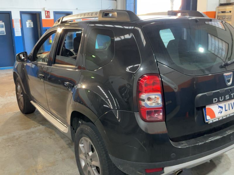 Dacia Duster 1.5 dCi Laureate 4x2 2014 – снимка 6