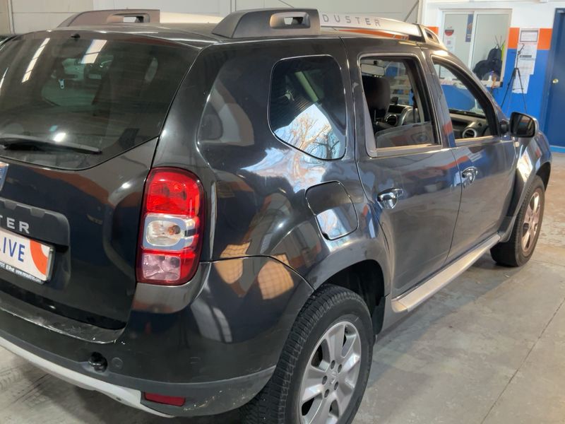 Dacia Duster 1.5 dCi Laureate 4x2 2014 – снимка 8