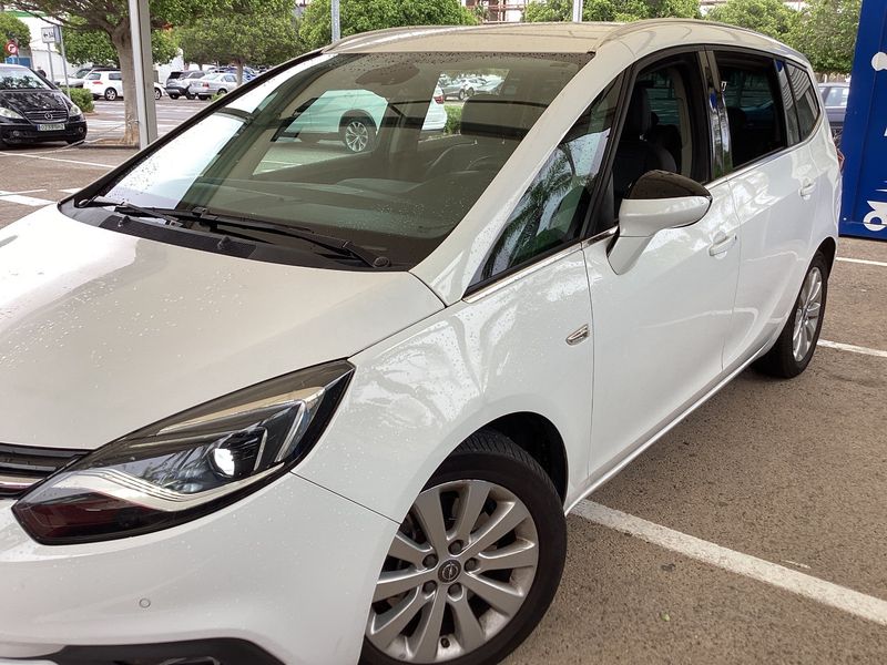 Opel Zafira Tourer 2.0 CDTI Excellence 2017 – снимка 2