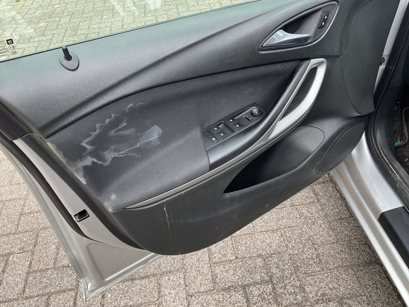 Opel Astra 1.2 Turbo Edition Start/Stop 2020 – снимка 24