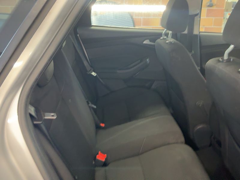 Ford Focus 1.5 EcoBoost Business 2016 – снимка 19