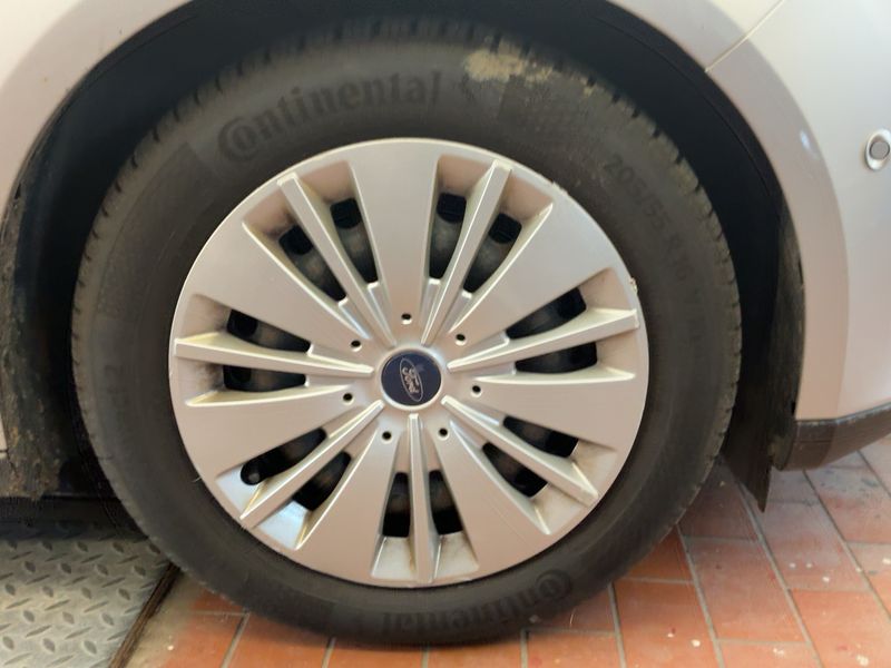 Ford Focus 1.5 EcoBoost Business 2016 – снимка 11