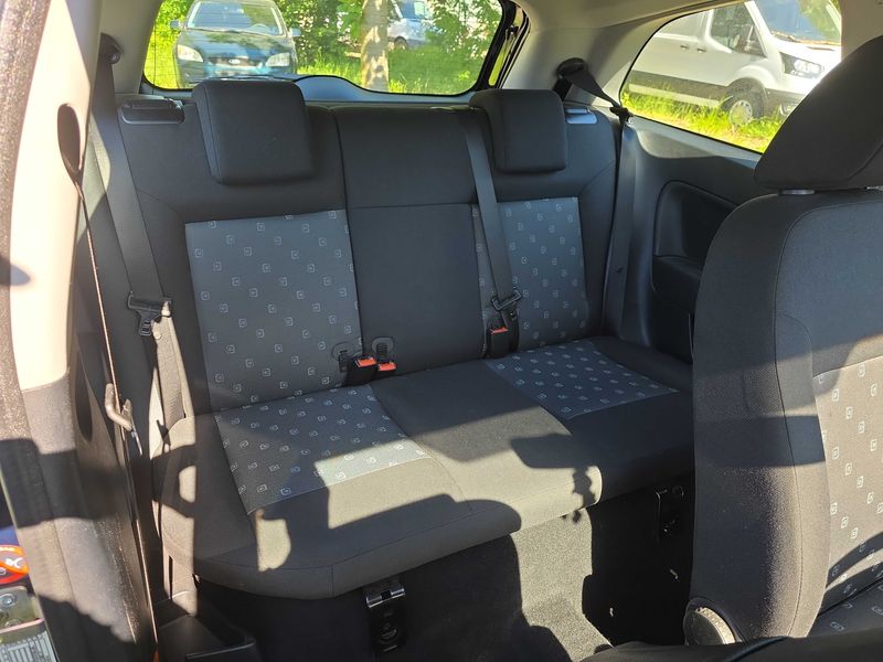 Ford Fiesta 1.4 Viva X 2005 – снимка 13