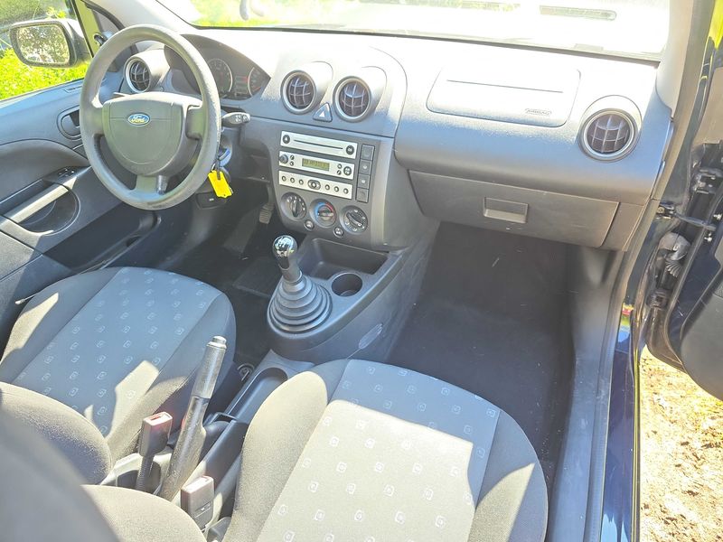 Ford Fiesta 1.4 Viva X 2005 – снимка 11