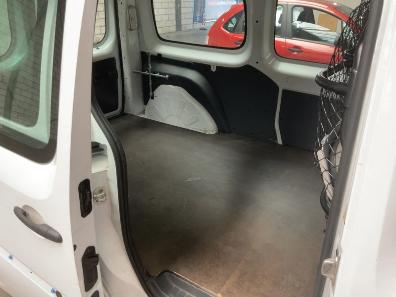 Renault Kangoo 1.5 BLUE dCi Rapid Maxi Extra 2020 – снимка 19
