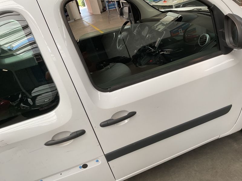 Renault Kangoo 1.5 BLUE dCi Rapid Maxi Extra 2020 – снимка 25
