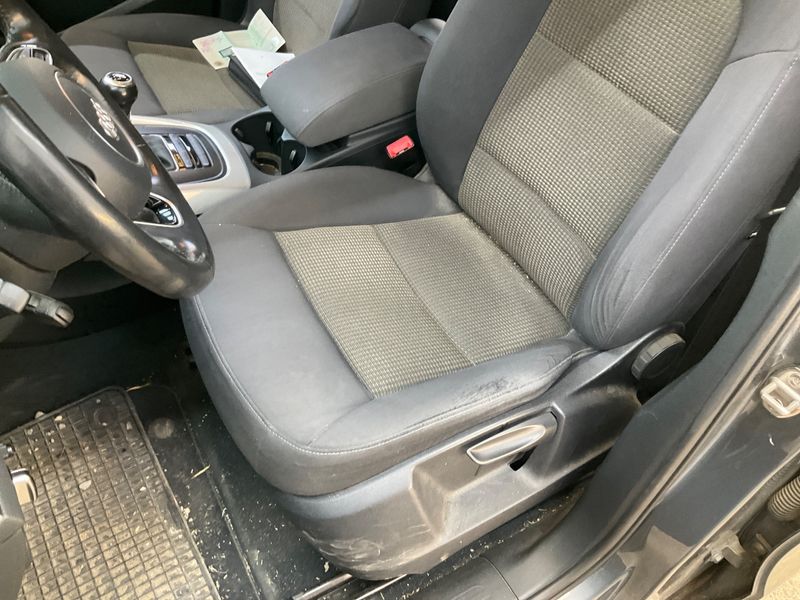 Audi Q5 2.0 TDI quattro 2016 – снимка 33