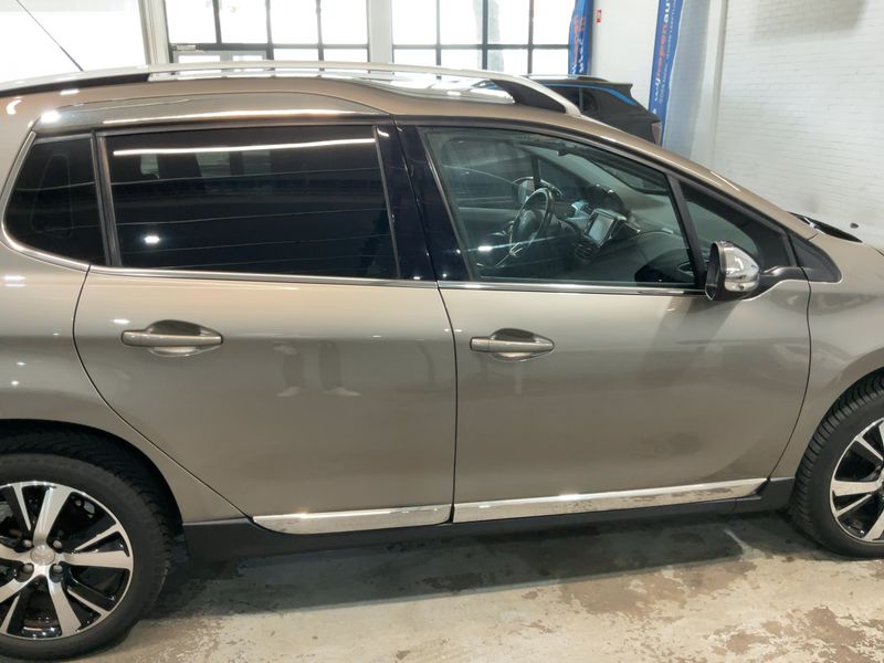 Peugeot 2008 1.2 PureTech Active 2016 – снимка 10