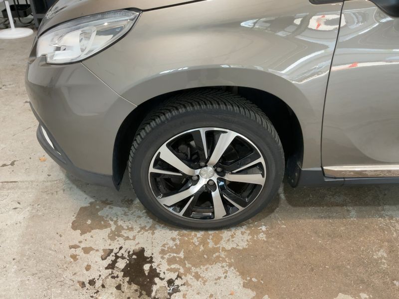 Peugeot 2008 1.2 PureTech Active 2016 – снимка 3
