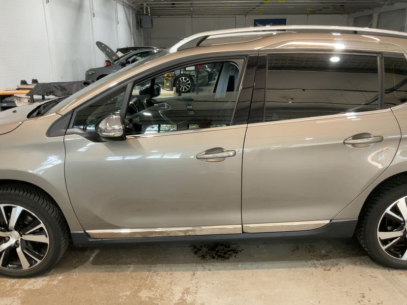 Peugeot 2008 1.2 PureTech Active 2016 – снимка 4