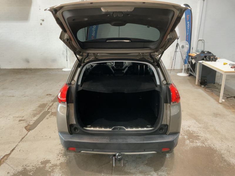 Peugeot 2008 1.2 PureTech Active 2016 – снимка 15