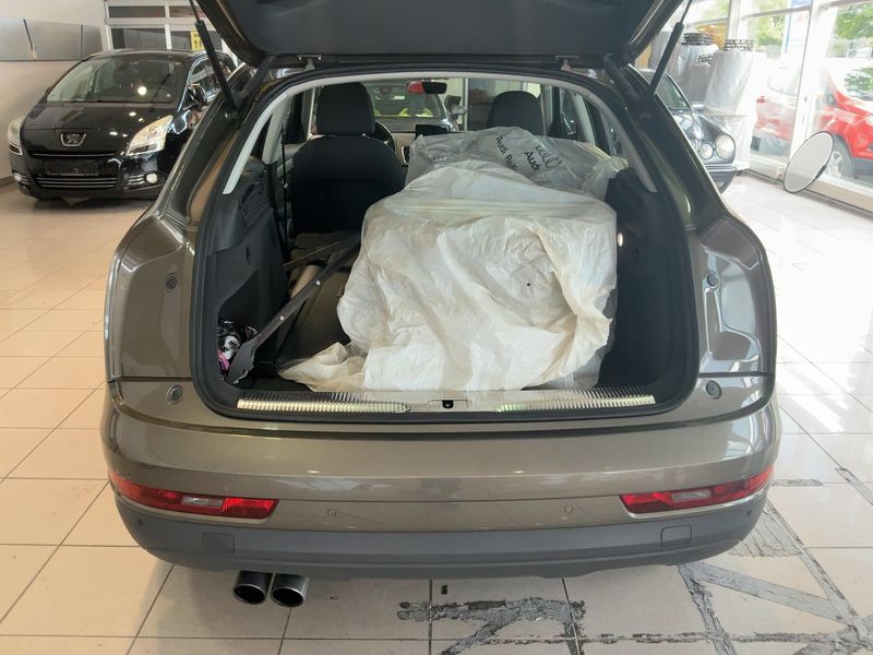 Audi Q3 1.4 TFSI ACT 2015 – снимка 16