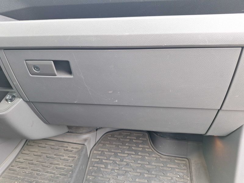 Volkswagen Crafter 2.0 TDI Kasten 30 Trendline mittellang Hochdach FWD 2019 – снимка 45