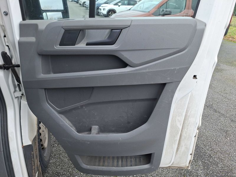 Volkswagen Crafter 2.0 TDI Kasten 30 Trendline mittellang Hochdach FWD 2019 – снимка 44