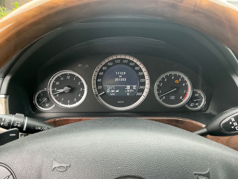 Mercedes-Benz E-Klasse E 350 CGI T BlueEfficiency Elegance 2010 – снимка 35