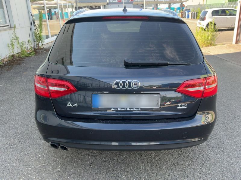 Audi A4 2.0 TDI quattro Ambition 2014 – снимка на щета