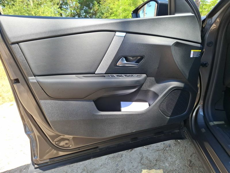 Citroen C4 1.2 PureTech Feel Pack 2021 – снимка 39