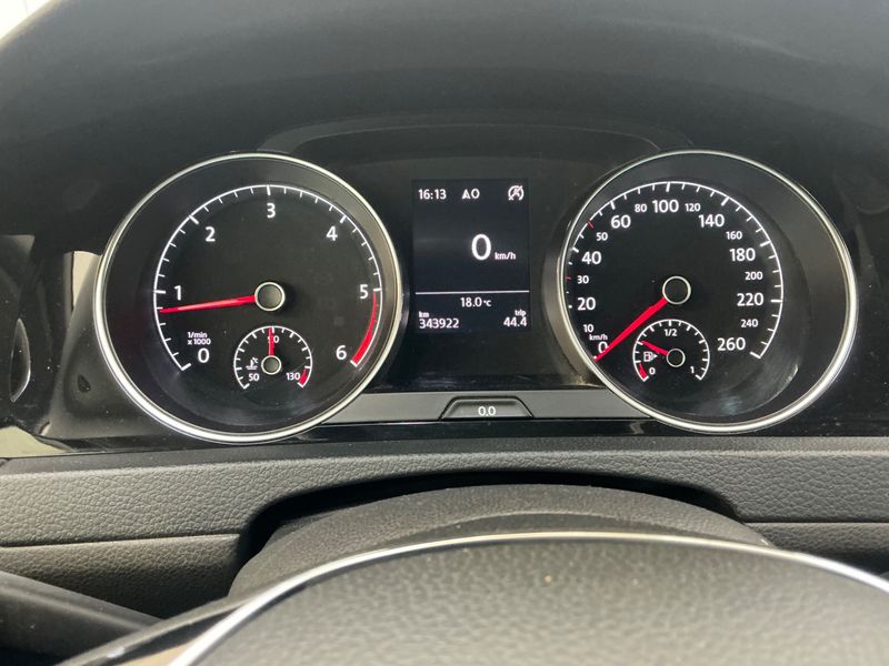 Volkswagen Golf VII 2.0 TDI Highline BlueMotion Tech 2013 – снимка 19
