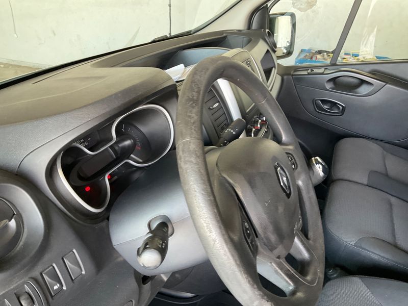 Renault Trafic 2.0 dCi L1H1 2,8t Komfort 2020 – снимка 32
