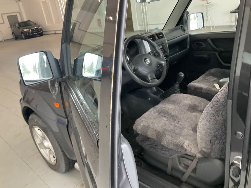 Suzuki Jimny 1.3 Style 2009 – снимка 27