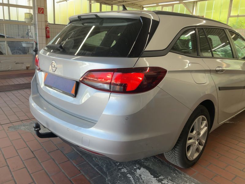 Opel Astra 1.6 CDTI DPF Edition Start/Stop 2019 – снимка 8