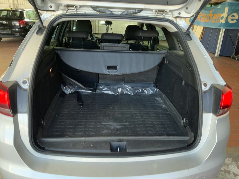 Opel Astra 1.6 CDTI DPF Edition Start/Stop 2019 – снимка 15