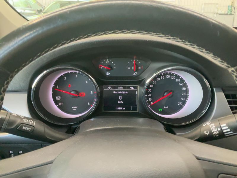 Opel Astra 1.6 CDTI DPF Edition Start/Stop 2019 – снимка 18