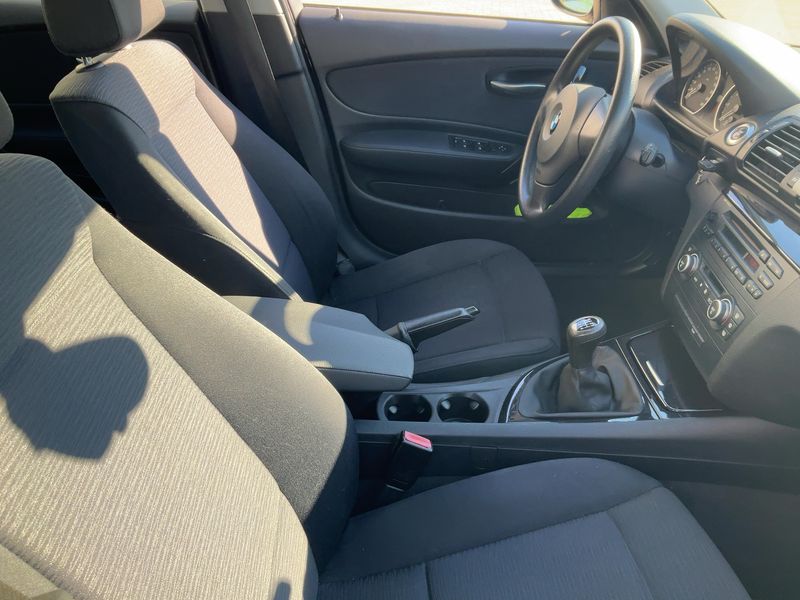 BMW 1er 118i 2007 – снимка 16