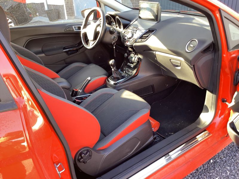 Ford Fiesta 1.0 EcoBoost Sport 2015 – снимка 16