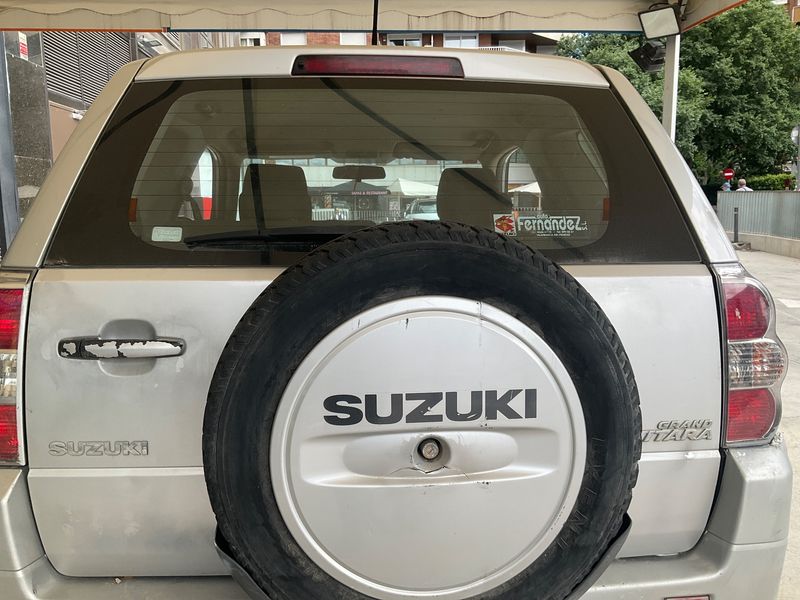 Suzuki Grand Vitara 1.9 DDiS JX 2006 – снимка 44