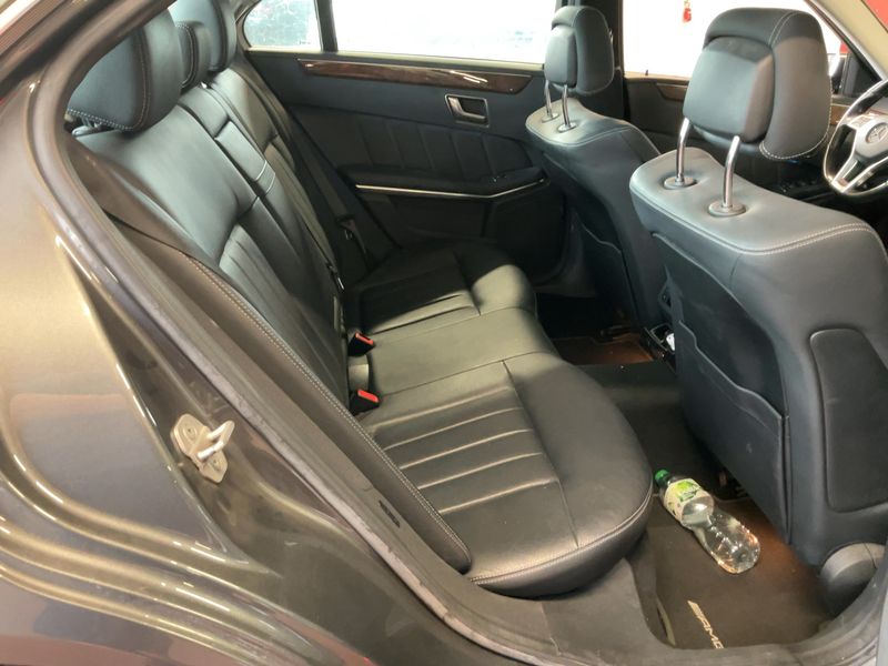 Mercedes-Benz E-Klasse E 500 CGI BlueEfficiency 4Matic Elegance 2014 – снимка 19