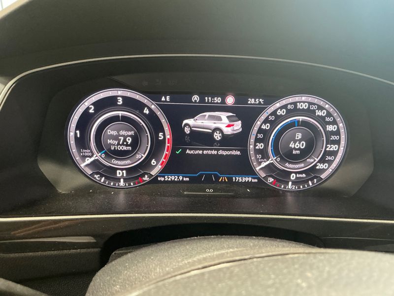 Volkswagen Tiguan 2.0 TDI Carat Exclusive BlueMotion Tech 2017 – снимка 18