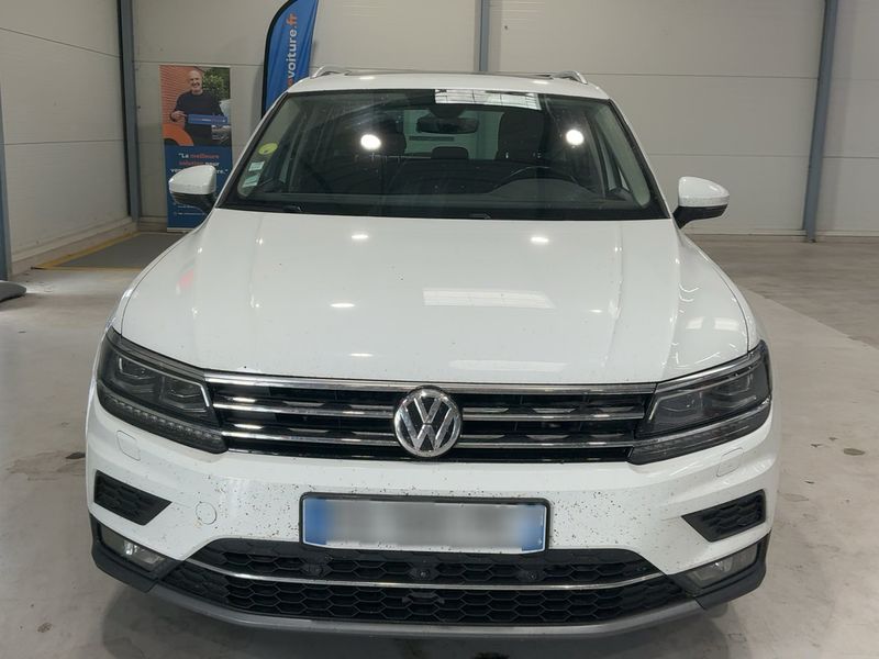 Volkswagen Tiguan 2.0 TDI Carat Exclusive BlueMotion Tech 2017 – снимка 14