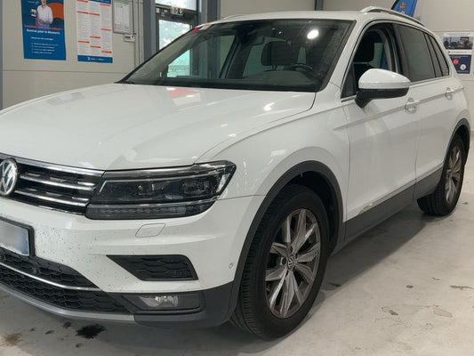 Volkswagen Tiguan 2.0 TDI Carat Exclusive BlueMotion Tech 2017 – снимка 2