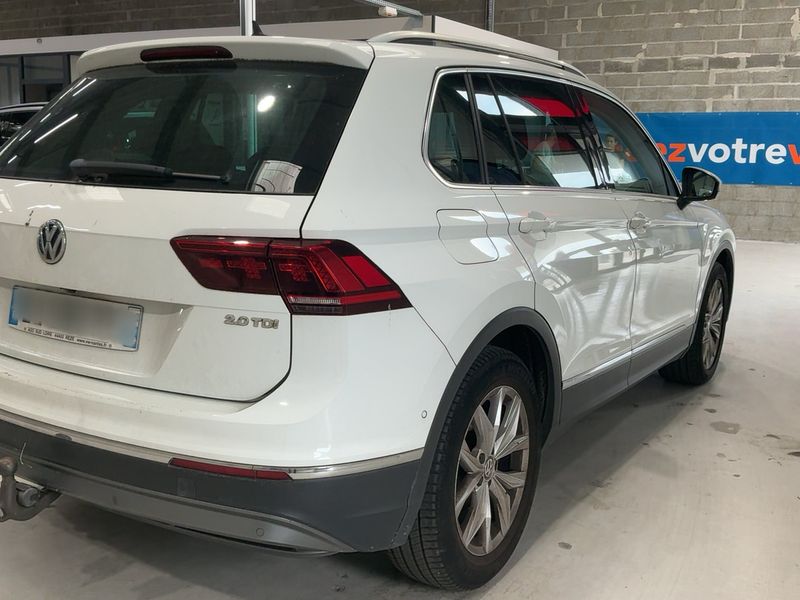 Volkswagen Tiguan 2.0 TDI Carat Exclusive BlueMotion Tech 2017 – снимка 8