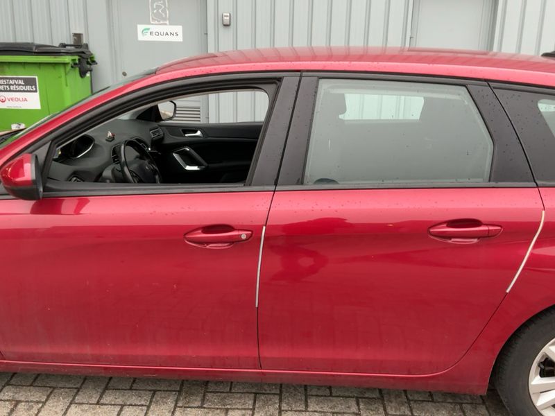 Peugeot 308 1.6 e-HDi 2015 – снимка 4
