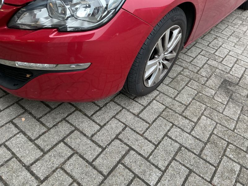 Peugeot 308 1.6 e-HDi 2015 – снимка 37