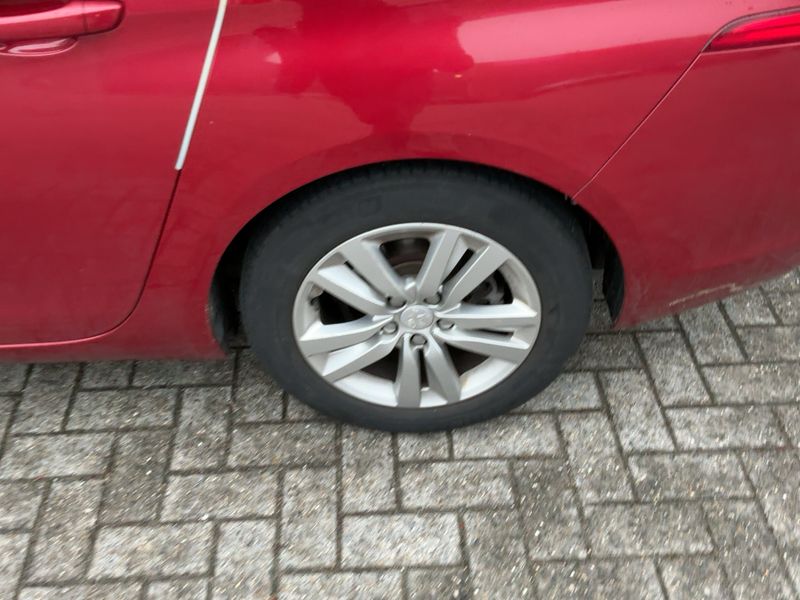 Peugeot 308 1.6 e-HDi 2015 – снимка 18