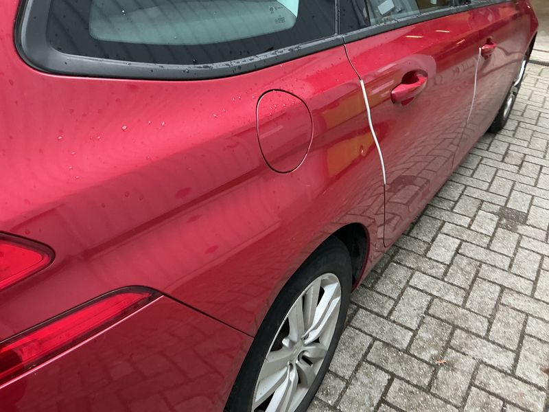 Peugeot 308 1.6 e-HDi 2015 – снимка 25