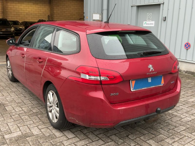 Peugeot 308 1.6 e-HDi 2015 – снимка 3